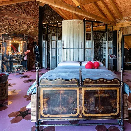 Con Vista Panoramica E Restaurant - Pet Friendly Nel Monferrato