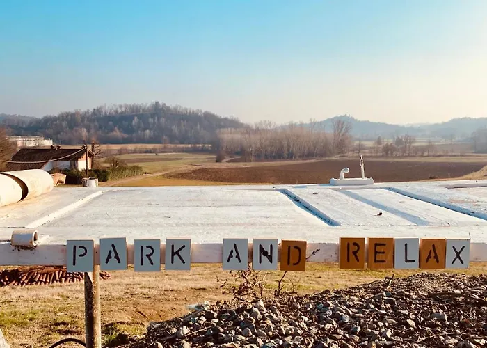 Con Vista Panoramica E Restaurant - Pet Friendly Nel Monferrato Oda ve Kahvaltı